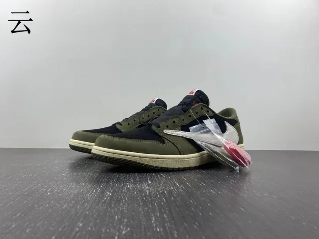 Nike Tênis Lifestyle Verde Militar e Azul Marinho de Camurça e Textil Low Top 2