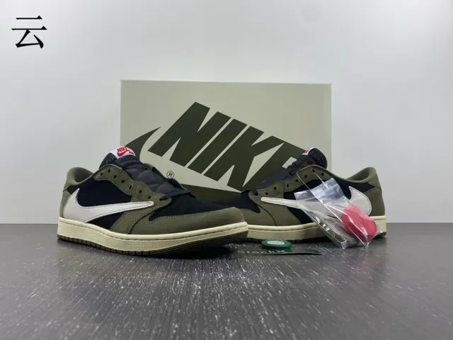 Nike Tênis Lifestyle Verde Militar e Azul Marinho de Camurça e Textil Low Top 4
