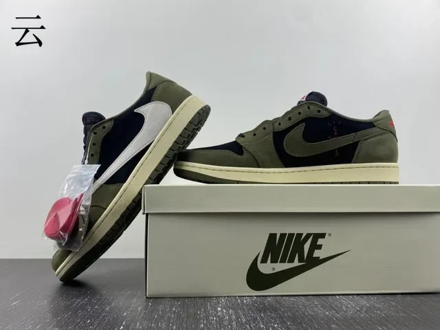 Nike Tênis Lifestyle Verde Militar e Azul Marinho de Camurça e Textil Low Top 5