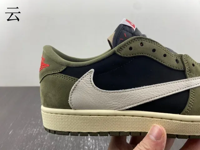 Nike Tênis Lifestyle Verde Militar e Azul Marinho de Camurça e Textil Low Top 13