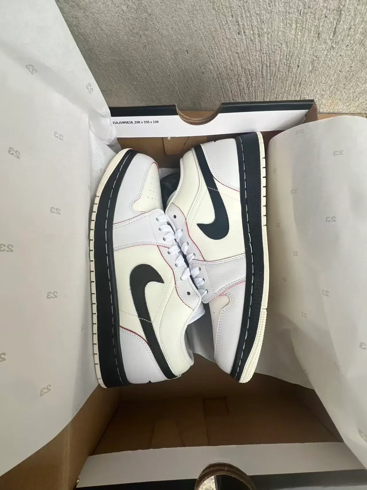 Nike Sneakers Lifestyle Beige Noir Low-Top Cupsole 9