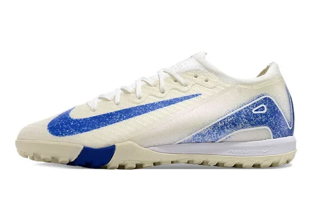 Nike Beige e Azul Sapatos de Futebol com Upper Knit e Sola Turf 8