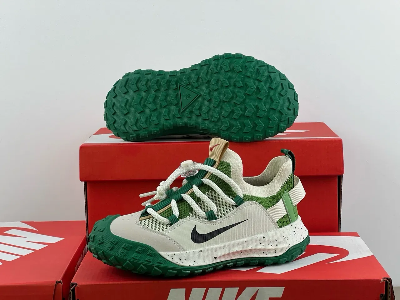 Nike Beige Green Knit Collar Midfoot Strap System Lifestyle Sneakers 4