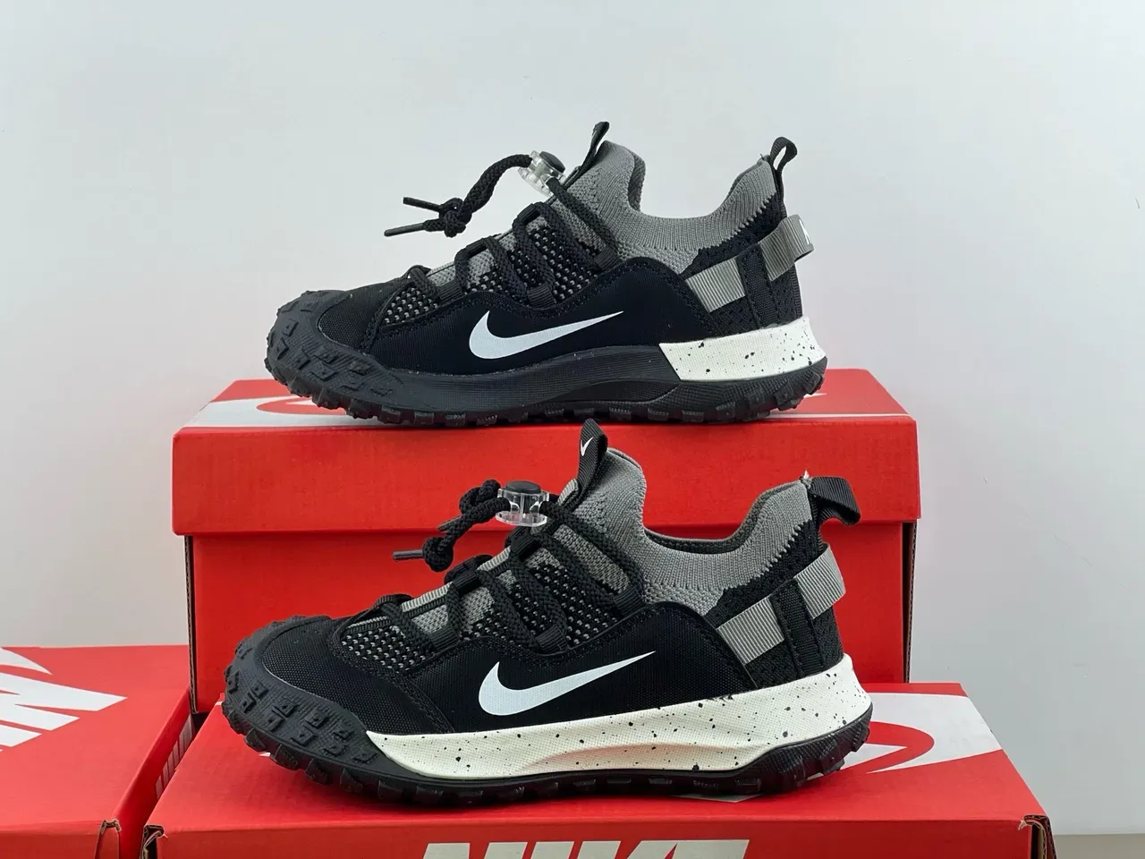Nike Beige Green Knit Collar Midfoot Strap System Lifestyle Sneakers 20