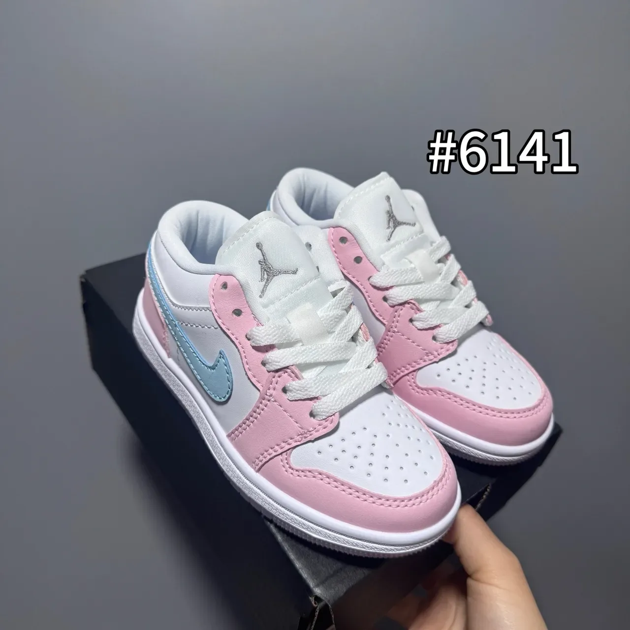Nike Beige Pink Low-Top Silhouette Perforated Toe Box Lifestyle Sneakers 11