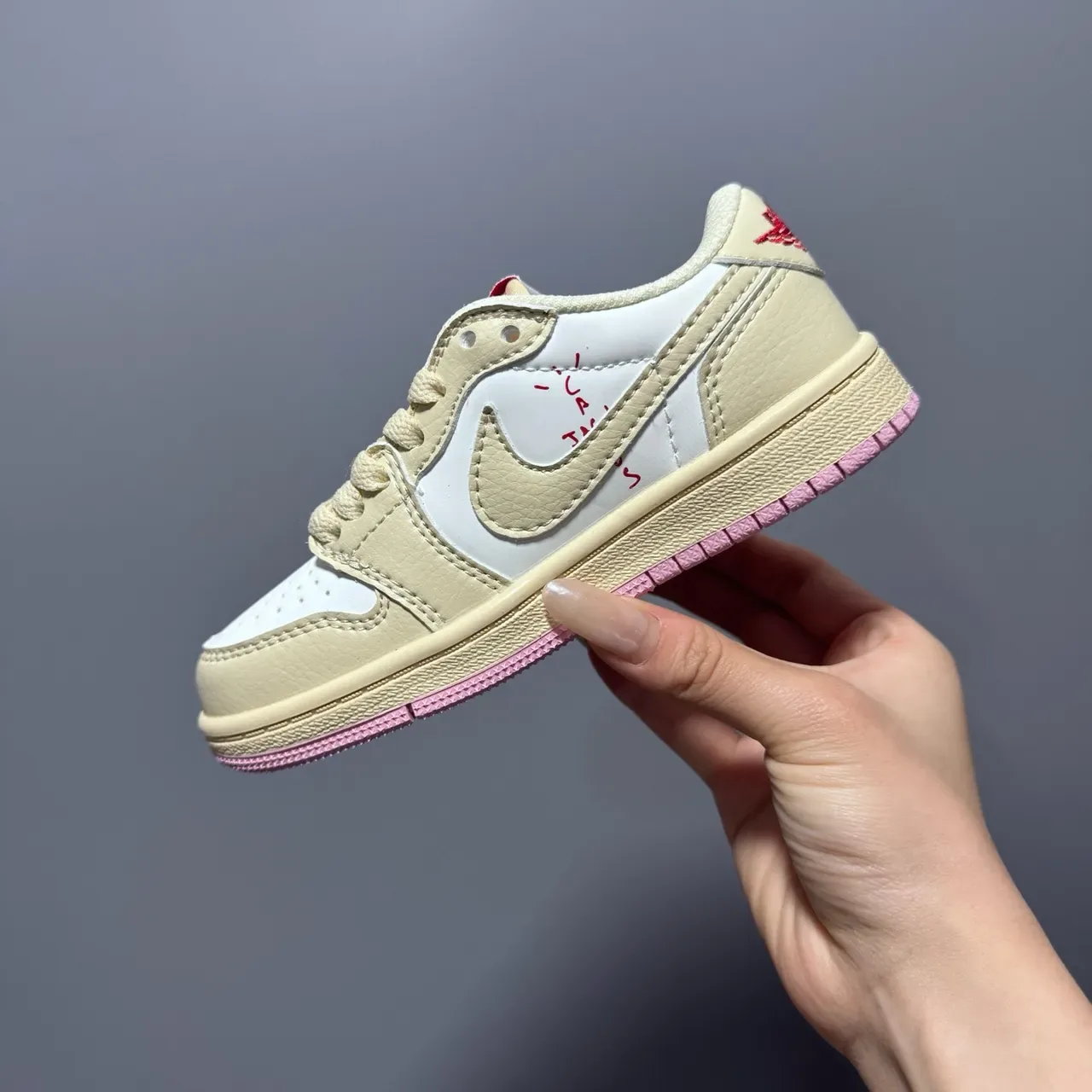 Nike Beige Pink Low-Top Silhouette Perforated Toe Box Lifestyle Sneakers 20