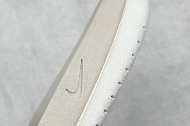 Nike Benassi Beige Green Ribbed Strap Molded Footbed Slippers 2