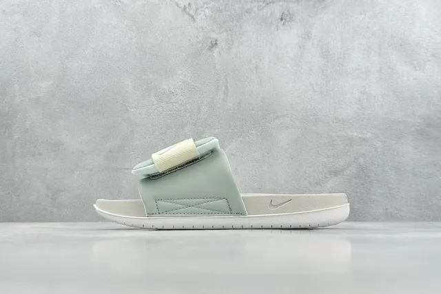 Nike Benassi Beige Green Ribbed Strap Molded Footbed Slippers 9
