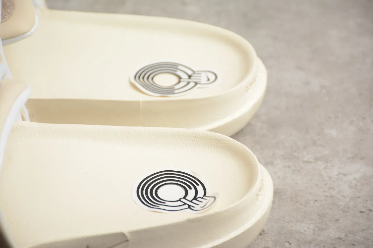 Nike Benassi Beige Orange Molded EVA Sole Single Strap Slippers 5