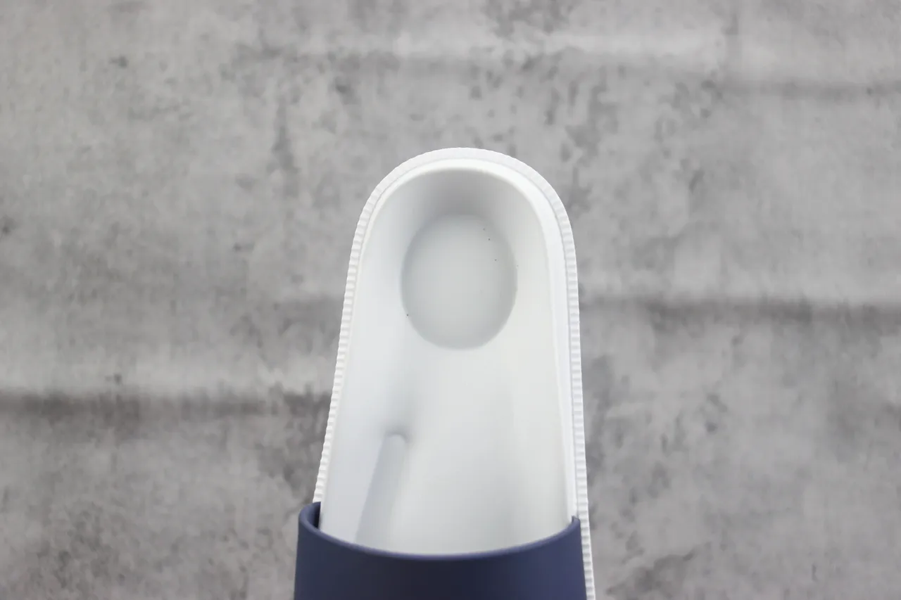 Nike Benassi JDI Navy and White Slipper 4