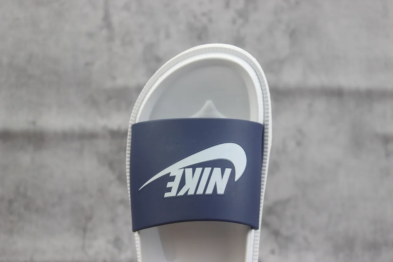Nike Benassi JDI Navy and White Slipper 5