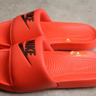 Nike Benassi JDI Orange-Red चप्पल