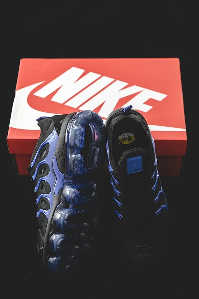 Nike Chaussures Lifestyle Noir Bleu Motif Flamme Overlay Cage Translucide Semelle Air Visible 8