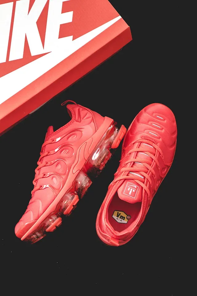 Nike Chaussures Lifestyle Noir Bleu Motif Flamme Overlay Cage Translucide Semelle Air Visible 17