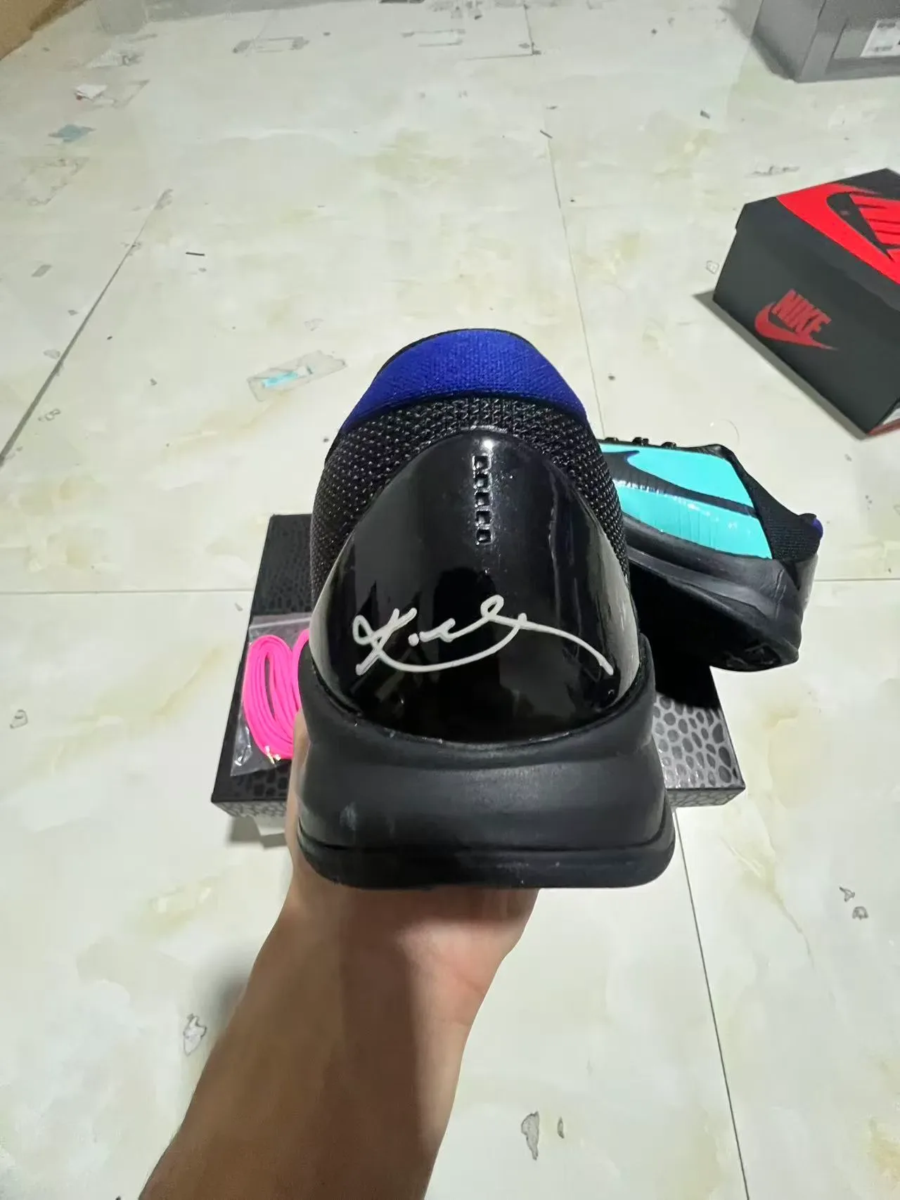 Nike أسود أزرق لوتوب أوفرليه اصطناعي أحذية كرة السلة 8
