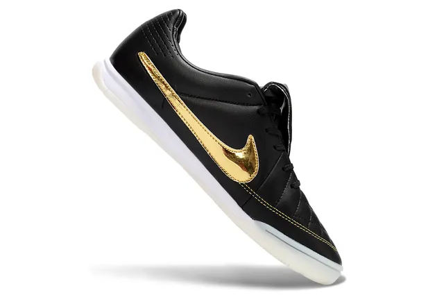 Nike Noir Doré Dessus en Cuir Matelassé Swoosh Métallique Chaussures de Football Indoor 2