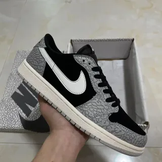 Nike Black Gray Elephant Print Overlays Suede And Leather Panels Lifestyle Sneakers