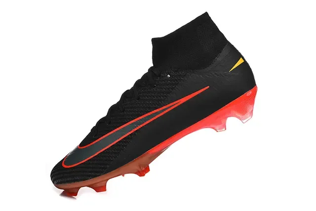 Chuteira de Futebol Nike Preto e Vermelho Alta Corte em Malha Translucida Air Zoom Sola FG 4
