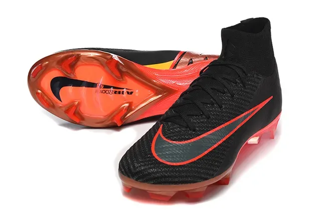 Chuteira de Futebol Nike Preto e Vermelho Alta Corte em Malha Translucida Air Zoom Sola FG 6