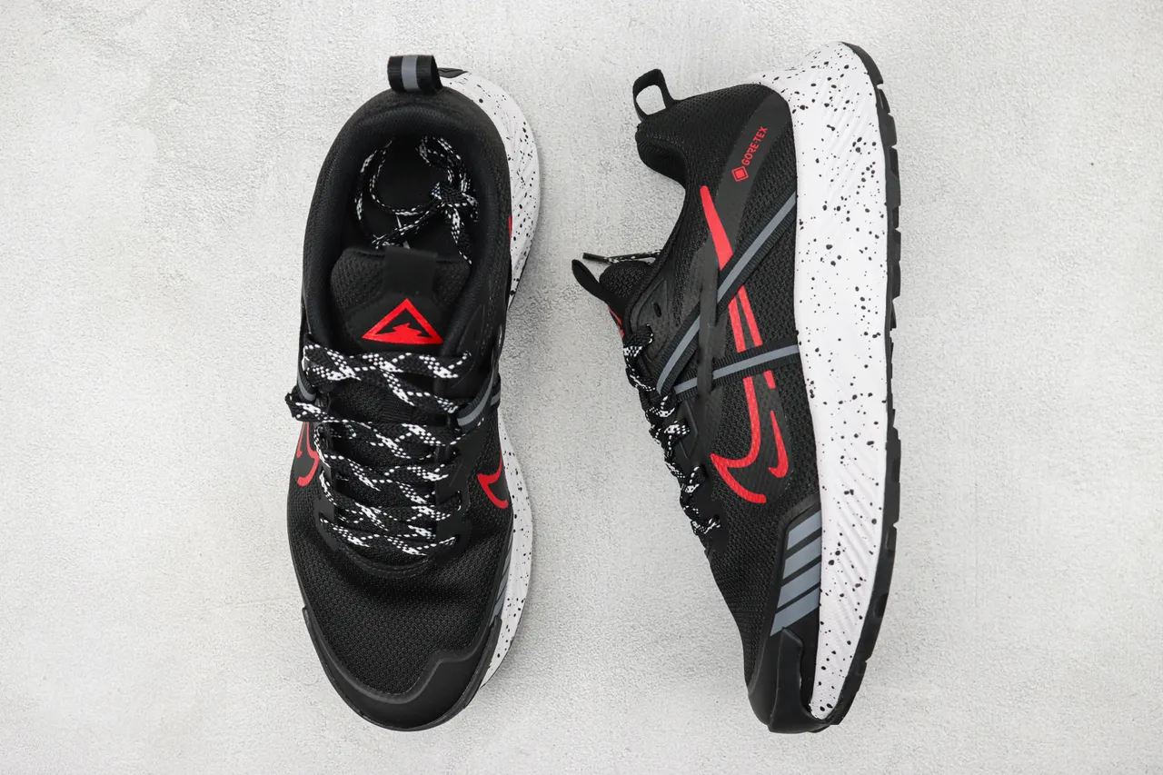 Nike Black Red Mesh Upper Swoosh Accent Running Shoes 3