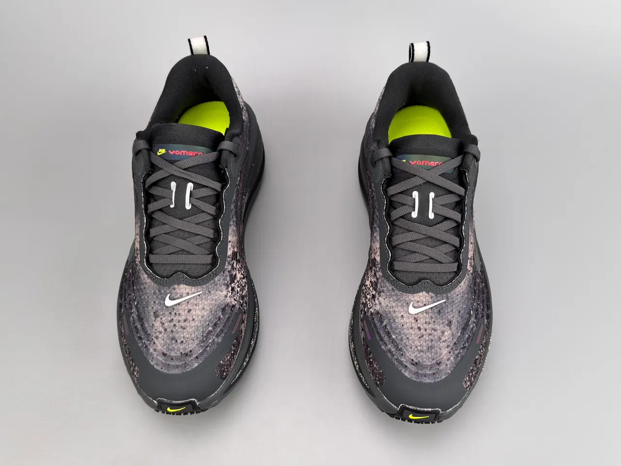 Nike Noir Argent Tricot Engineered Haut Tacheté Charbon Chaussures de course 9