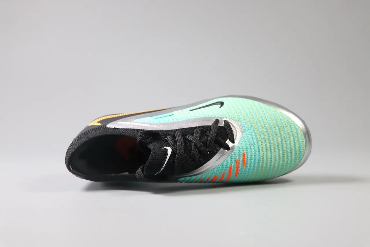Nike Black Silver Low-Cut Knit Upper Asymmetrical Lacing Firm-Ground Soccer Shoes 13