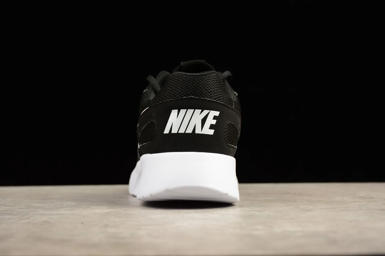 Nike Black White Mesh Upper Synthetic Overlays Lifestyle Sneakers 9