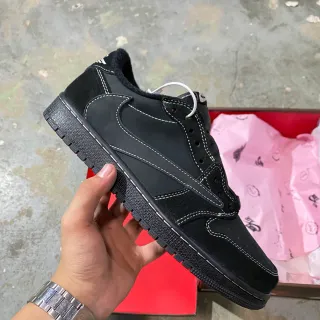 Nike Black White Suede And Leather Upper Contrast Stitching Lifestyle Sneakers