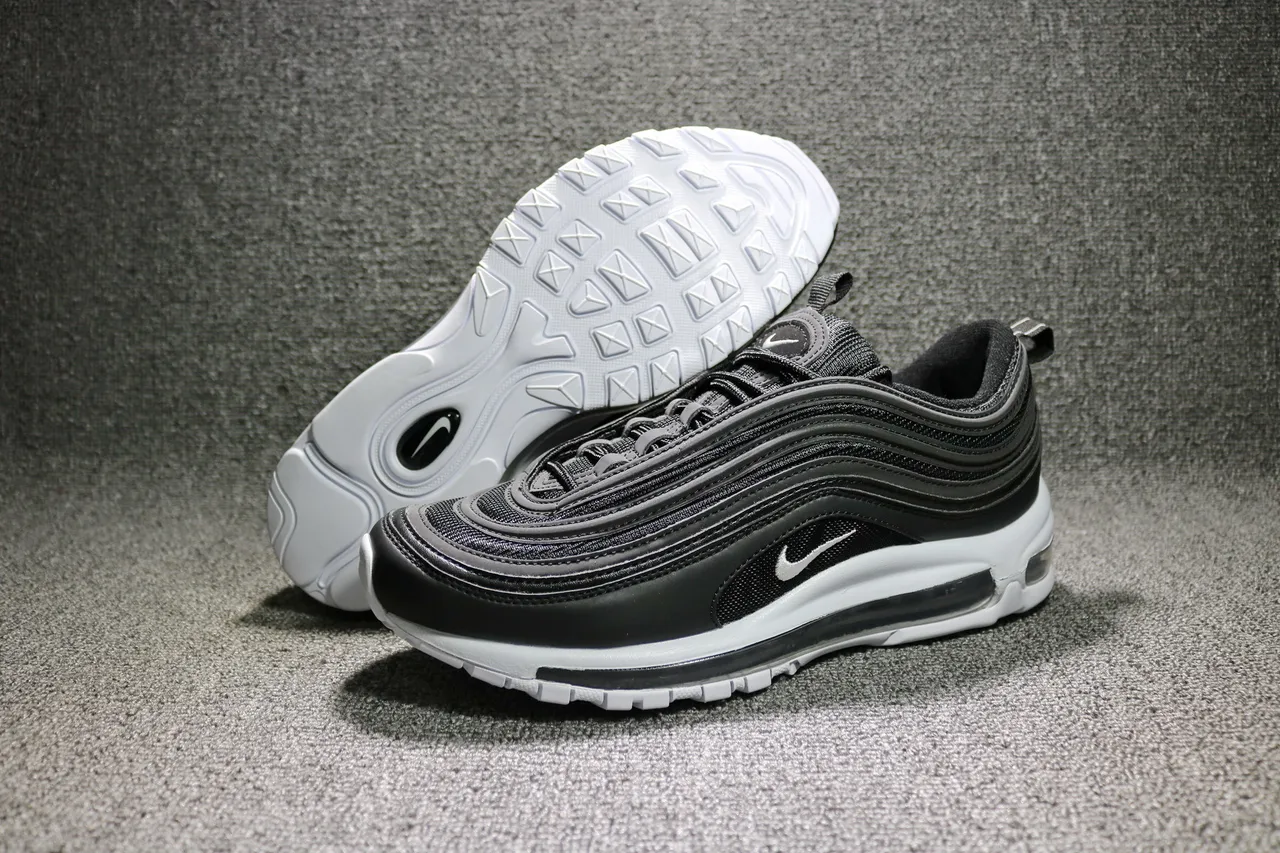 Nike Black White Wavy Layered Upper Visible Air Cushioning Lifestyle Sneakers 15