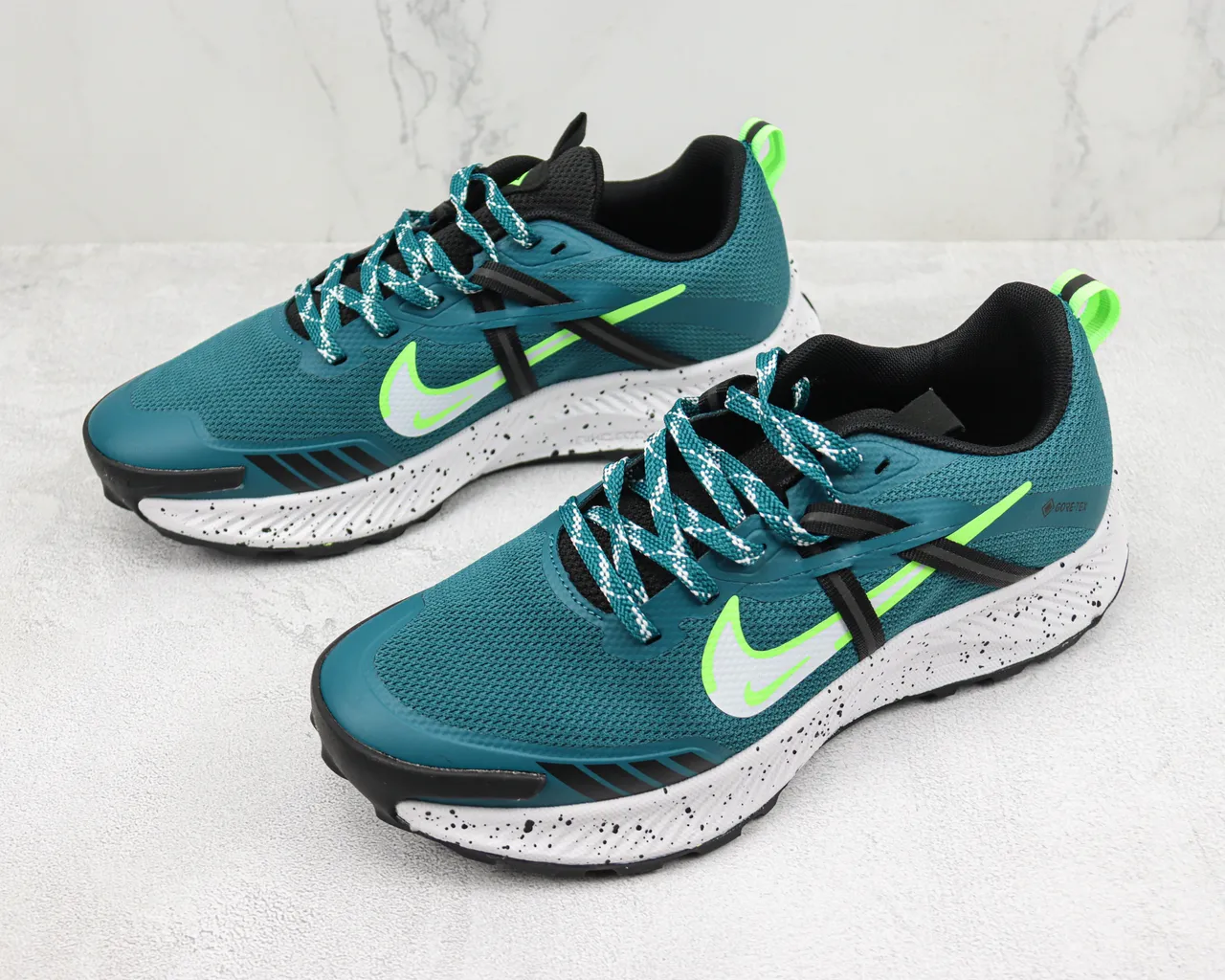 Nike Bleu Vert GORE-TEX Imperméable Tacheté Semelle intermédiaire Chaussures de course 4