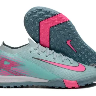 Nike Blue Pink Knit Upper Low-Cut Sock Collar Turf Soccer Shoes