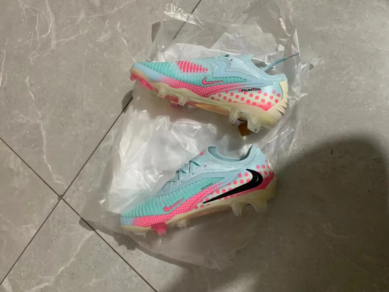 Nike Blue Pink Knit Upper Polka-Dot Overlay Firm-Ground Soccer Shoes 10
