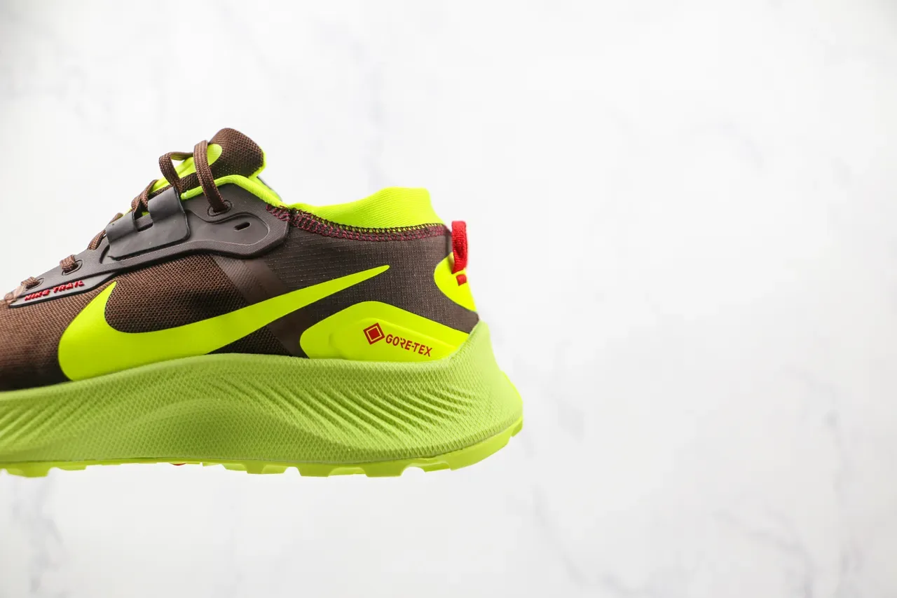 Nike Trail Silhouette GORE-TEX Chaussures de Running Imperméables Marron Jaune 7