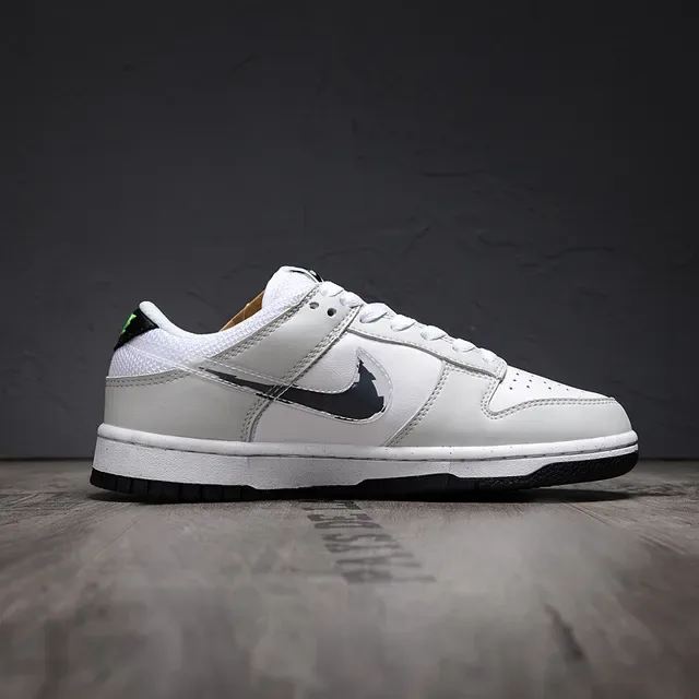 Sneakers Nike Dunk Low Transparent Smoke Lifestyle 6