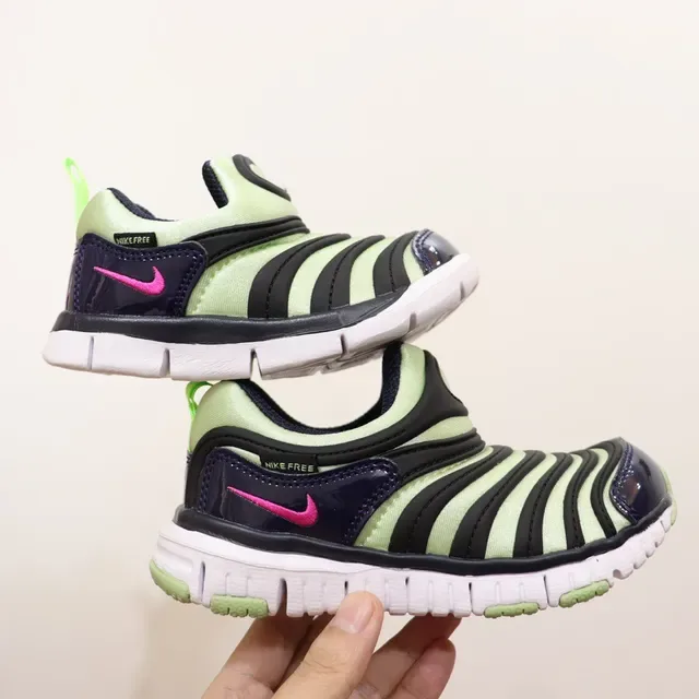 Nike Free RN Kids Slip-On Wave-Print Lifestyle Sneakers 4