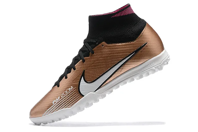 Nike Chaussures de football turf couleur Or Noir avec Col de type chaussette, Tige en tricot métallique 4