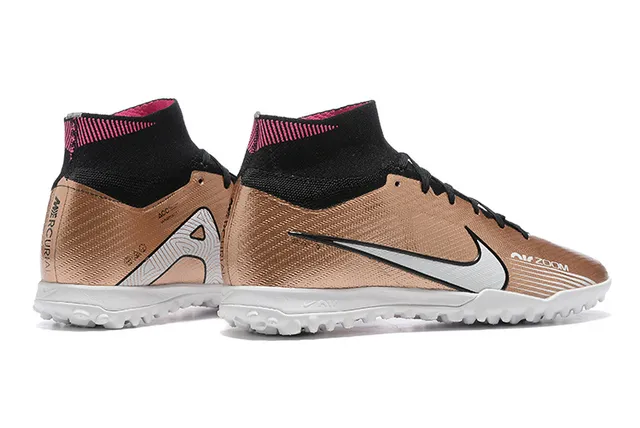 Nike Chaussures de football turf couleur Or Noir avec Col de type chaussette, Tige en tricot métallique 6