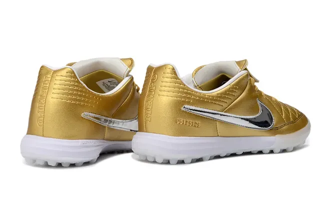 Nike Gold Silver Metallic Quilted Leather Upper Reflective Swoosh Turf Soccer Shoes 5