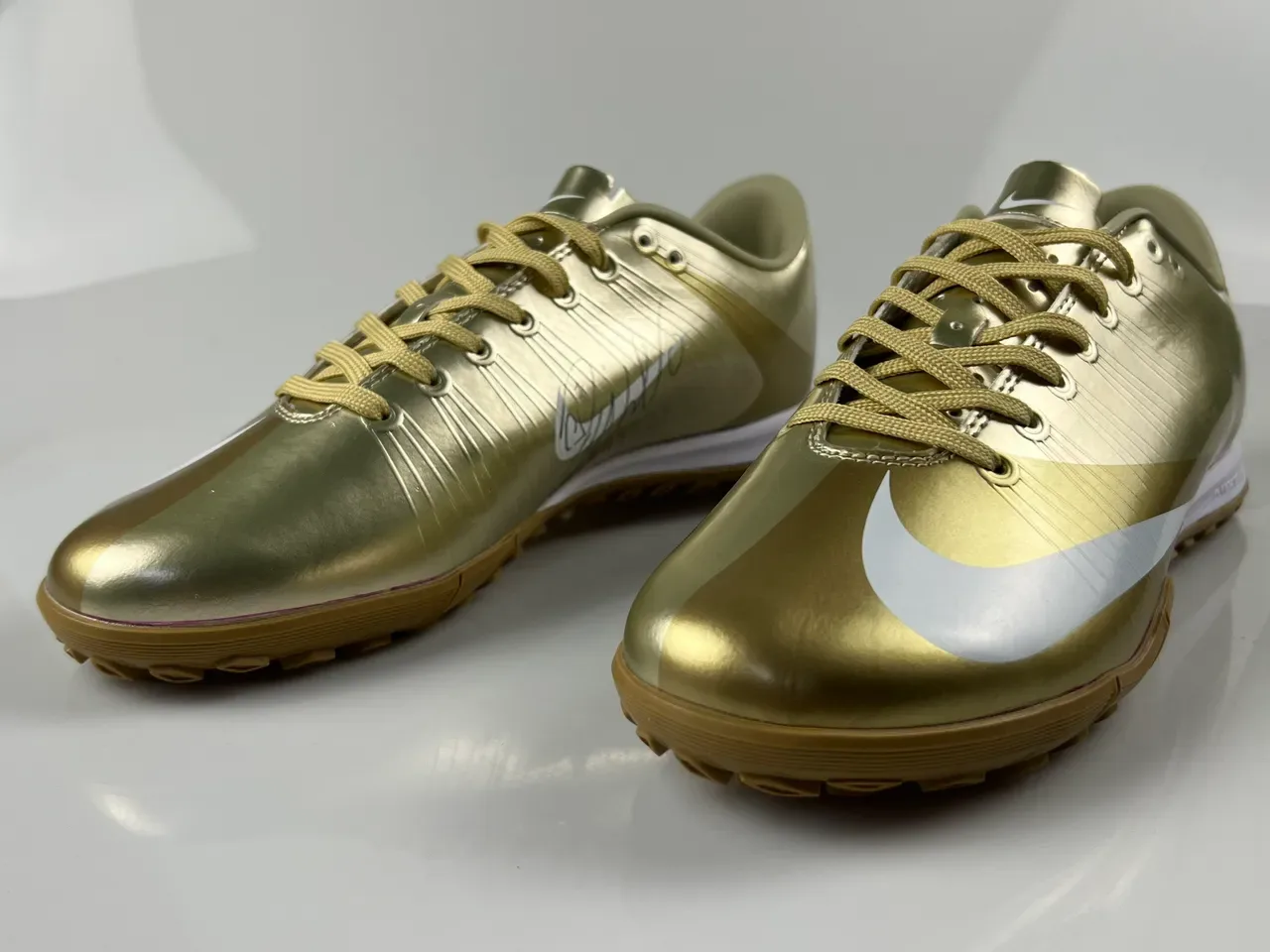 Nike Gold White Metallic Synthetic Upper Swoosh Accent Indoor Soccer Shoes 2