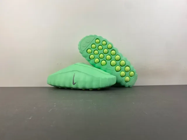 Nike Green Silver Molded Monochrome Perforated Upper Slippers 10
