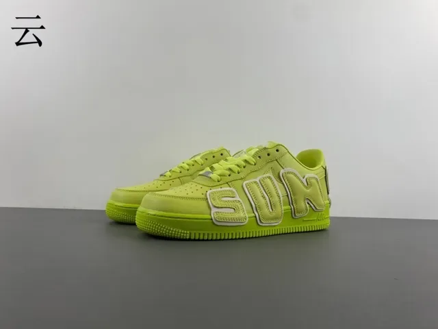 Sneakers lifestyle Nike vert blanc low-top oversized logo AIR cousu 10