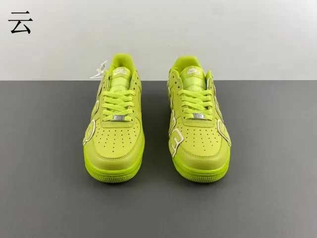 Sneakers lifestyle Nike vert blanc low-top oversized logo AIR cousu 12