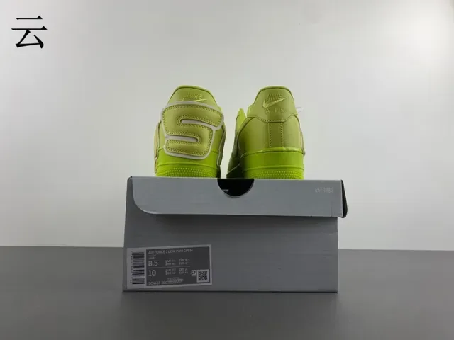 Sneakers lifestyle Nike vert blanc low-top oversized logo AIR cousu 17