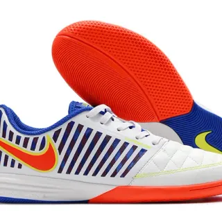 Nike Hypervenom Indoor 白蓝 绗缝脚趾盒 垂直条纹合成覆盖层 室内足球鞋