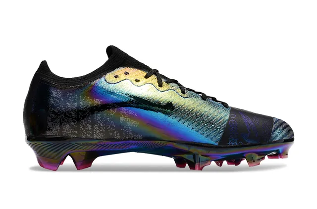Nike Mercurial Chaussures de football iridescentes holographiques pour terrain ferme 7