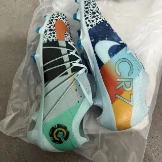Nike Mercurial Vapor CR7 Spotted Gradient Firm-Ground Soccer Shoes