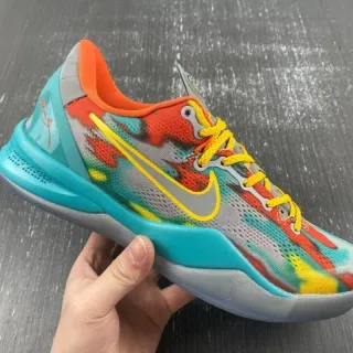 Nike Zapatos de baloncesto con impresión abstracta multicolor en la parte superior de malla y construcción de superposición sintética