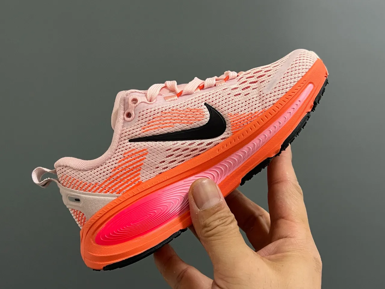 Nike Multicolor Engineered Mesh Upper Gradient Color Midsole Running Shoes 17