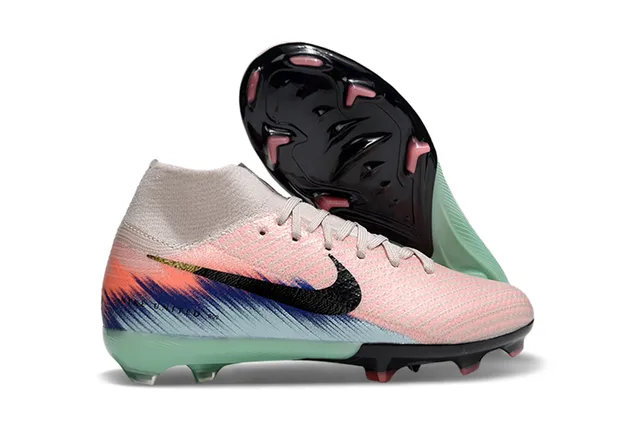 Nike বহুবর্ণ বোনা উচ্চ টপ গ্র্যাডিয়েন্ট কালারওয়ে ফার্ম-গ্রাউন্ড ফুটবল জুতো 1