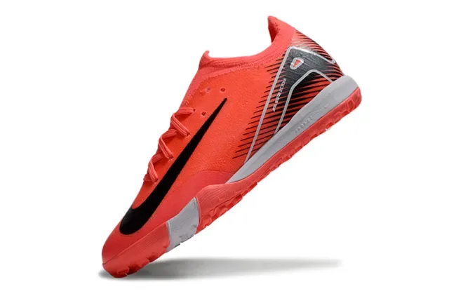 Nike Chaussures de Football Turf Orange Noir Upper Tricot Semelle Moldée 3